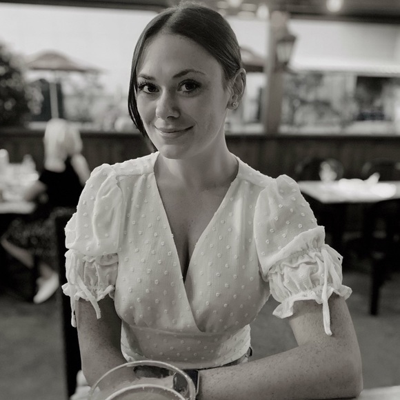 Meet your Posher, Kayla - Picture 1 of 1